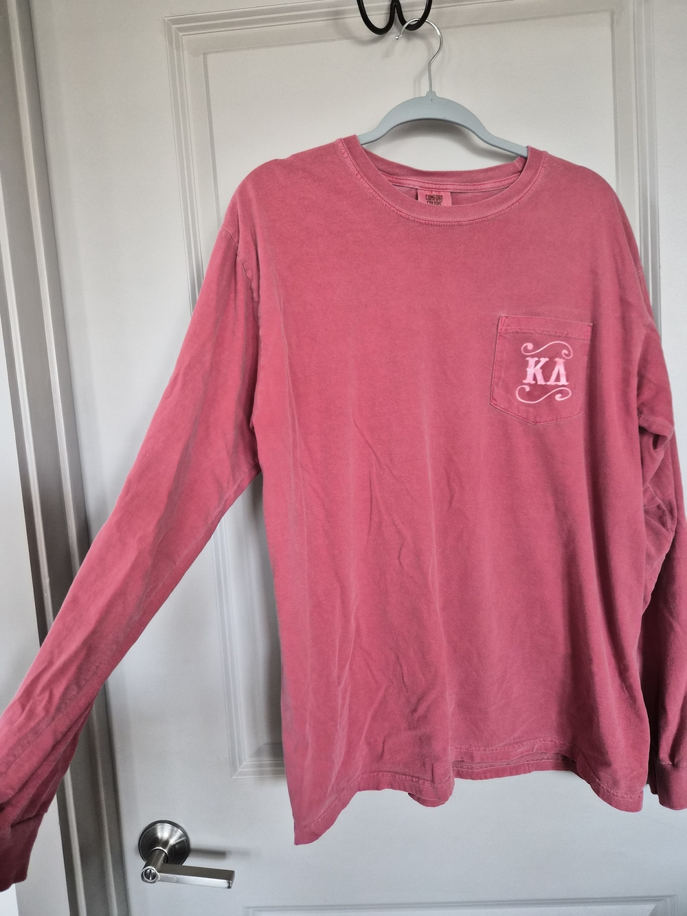 Comfort Colors Kappa Delta Christmas Grinch Pocket Long-Sleeve Tee Red